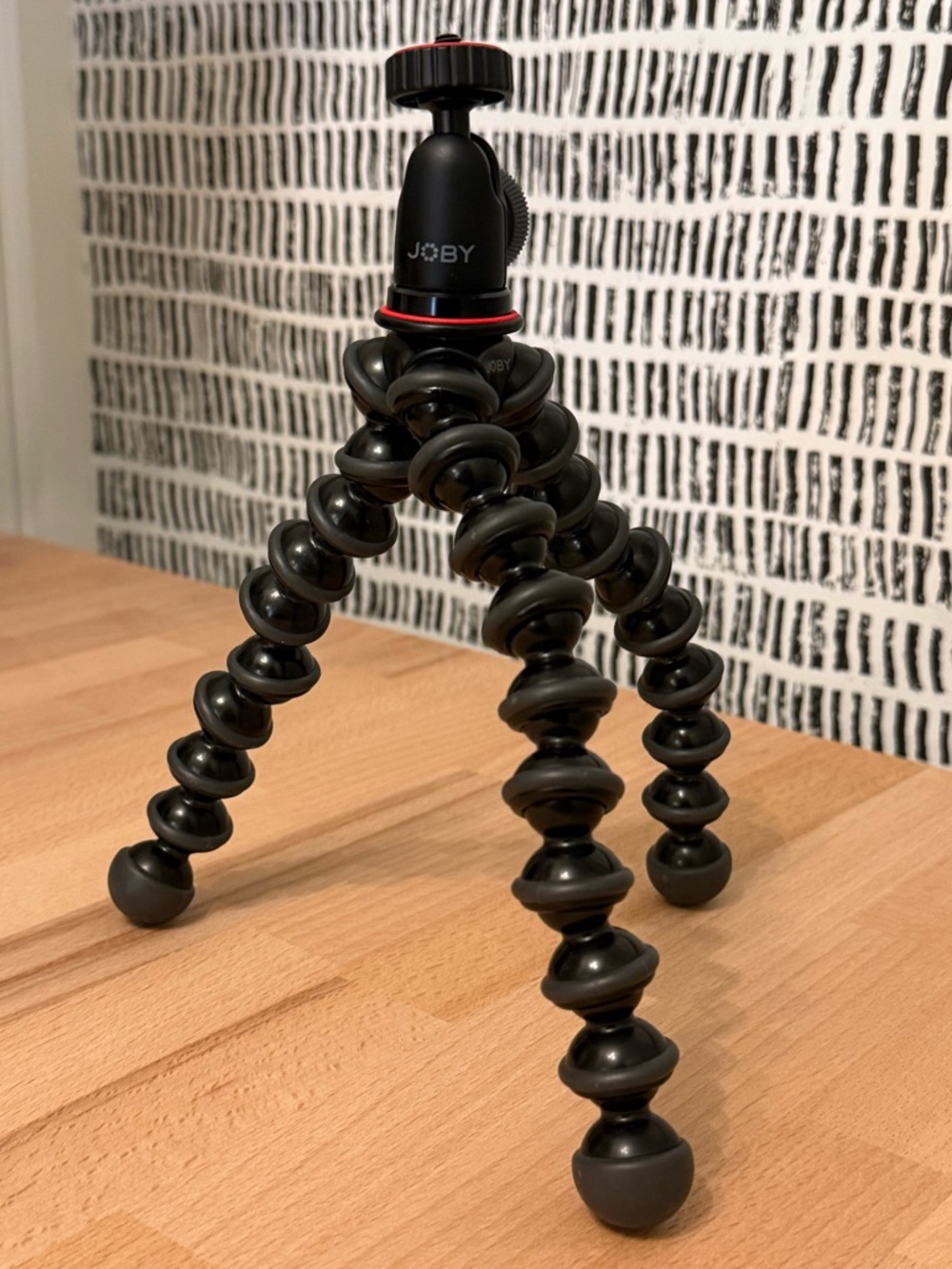 Black Gorillapod Compact Tripod with Ball Head (1K)